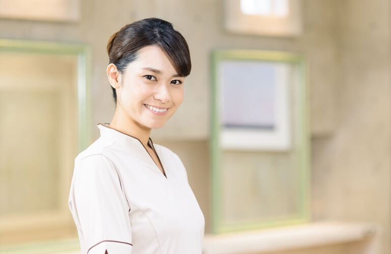 サロンを経営 | 博多区のマツエクならEMINY